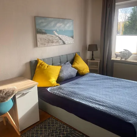 Am Waldrand * Itzehoe