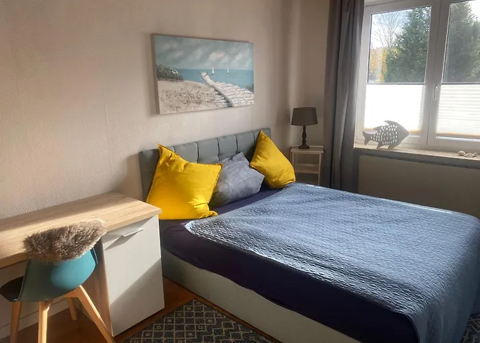 Am Waldrand * Itzehoe